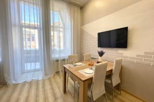 Квартира Central Sreet on Sumskaya. Апартаменты 6-местный Сумская 82а/22 7