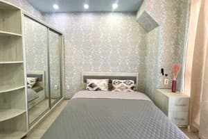 Французский бульвар 20