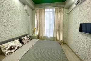 Французский бульвар 28