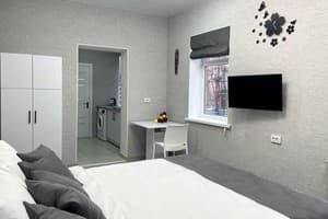 Апарт-отель На Набережной. Апартаменты двухместный №1 первый этаж 4