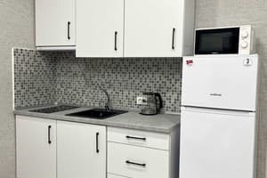 Апарт-отель На Набережной. Апартаменты двухместный №2 первый этаж 5