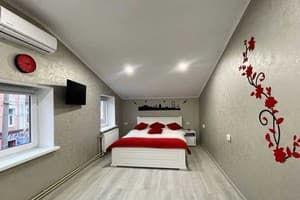 Апарт-отель На Набережной. Апартаменты двухместный №3 второй этаж 2