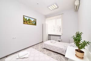 Хостел Perron. Стандарт двухместный двумя раздельными   кроватямию 4