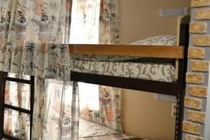 Хостел Sweetdream Hostel. Место в мужском трехместном номере  2